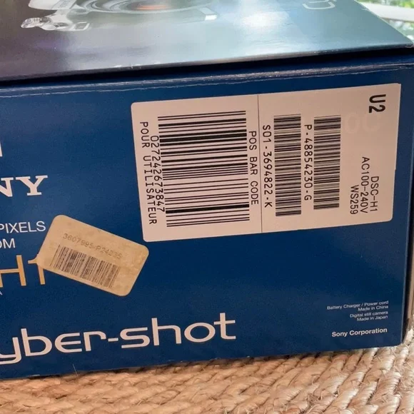 Sony Cyber-shot DSC-H1 DSC Super SteadyShot 5.1 Mega Pixels 12.0x Zoom in Box - Picture 9 of 16